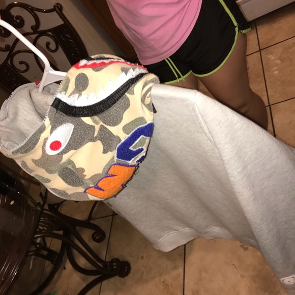 Bape - Picture 3 of 4